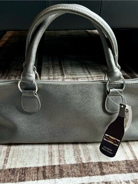 Primeware Inc. Insulated Faux Gray Leather Wine Clutch w/ Corkscrew